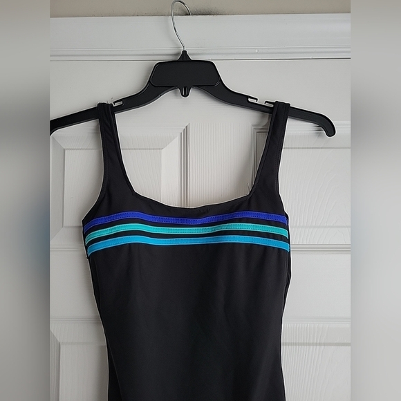 It Figures Women's Swimsuit - Picture 4 of 12